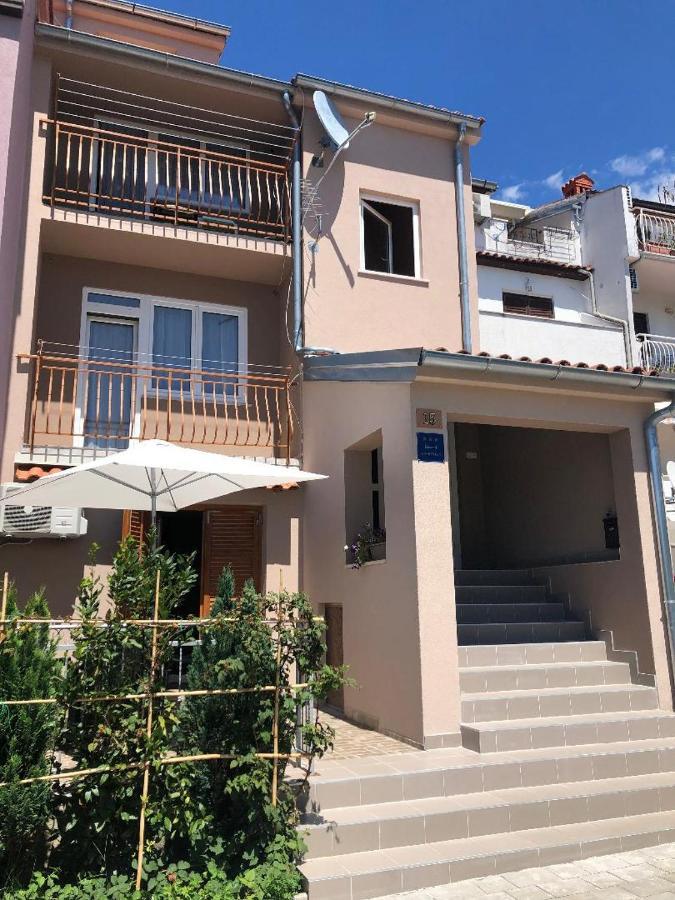 Apartment Green Пореч Екстериор снимка