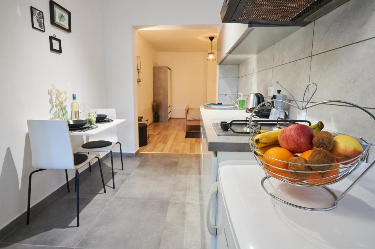 Apartment Green Пореч Екстериор снимка