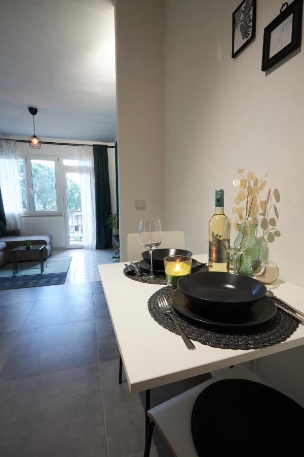 Apartment Green Пореч Екстериор снимка